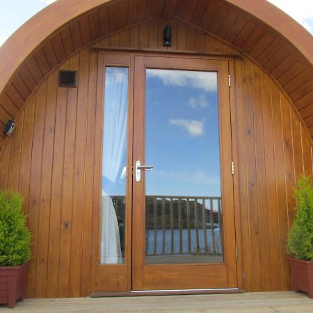 Loch Cromore Holiday Pods מראה חיצוני תמונה